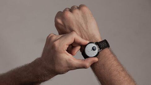 Withings Steel HR Sport - ساعة ذكية هجينة متعددة الرياضات، نظام تحديد المواقع المتصل، معدل ضربات القلب، مستوى اللياقة البدنية عبر VO2 max، تتبع النشاط والنوم، الإشعارات in Kuwait