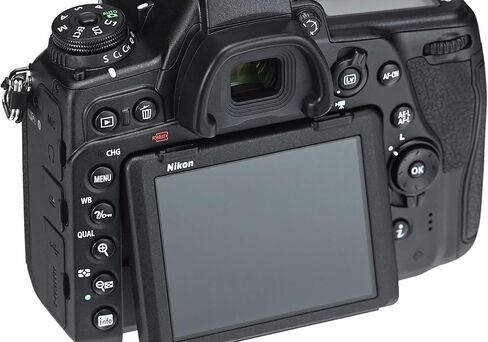 نيكون D780 + AF-S نيكور 24-120 في ار in Saudi Arabia