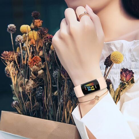 TopPerfekt Bands متوافقة مع Fitbit Charge 5، سوار ساعة بديل من السيليكون الناعم القابل للتعديل وأساور معصم لتتبع الأنشطة Charge 5 للنساء والرجال in Kuwait