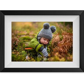 إطار Canary HD الذكي: إطار صورة رقمي 10.1 بوصة مع WiFi وشاشة تعمل باللمس ومشاركة تطبيق Frameo - إطار أبيض وأسود - تأثير خشبي - هدية سهلة الاستخدام للآباء والأجداد in Kuwait