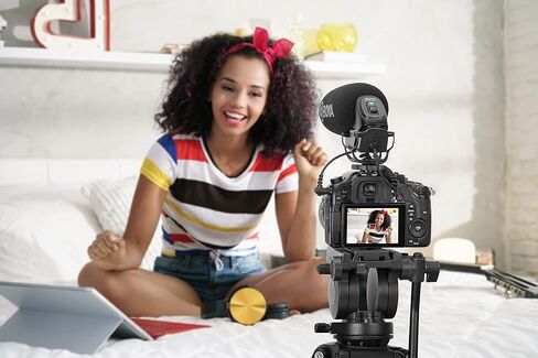 Boya BY-BM3030 ميكروفون على الكاميرا لكاميرات DSLR وكاميرات الفيديو بدون مرآة، أسود in Kuwait
