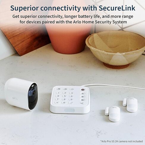 كاميرا كشاف Arlo Pro 5S 2K - 3 عبوات - كاميرات أمان لاسلكية في الهواء الطلق، شبكة Wi-Fi مزدوجة النطاق، رؤية ليلية ملونة، صوت ثنائي الاتجاه، كاميرات أمان منزلية، تحسين المنزل، أسود - VMC4360B in Kuwait