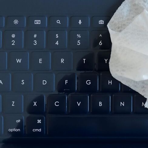 جراب Logitech Rugged Combo 3 Touch iPad® للوحة المفاتيح مع لوحة التتبع وموصل ذكي لأجهزة iPad (الجيل السابع والالثامن والتاسع) للتعليم - أزرق كلاسيكي in Kuwait