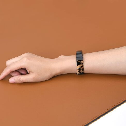 سوار ساعة LAREDTREE من الراتنج متوافق مع سوار معصم بديل من Fitbit Alta وFitbit Alta HR للنساء والرجال، سوار من الراتنج خفيف الوزن ومقاوم للماء لإكسسوارات fitbit Alta in Kuwait