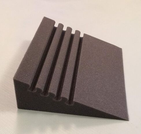 حذاء بكعب عريض للاب توب من دكتور هانديز in Kuwait