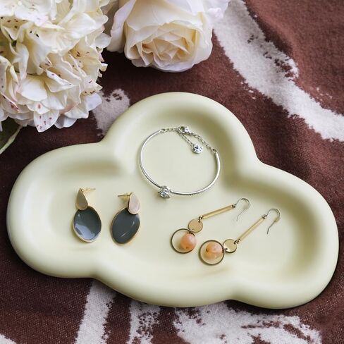 طبق صينية مجوهرات من السيراميك على شكل سحابة من FOGOBO مع بطاقة تهنئة - لوحة أنيقة للخاتم والمفتاح والحلي - هدية مثالية للنساء والصديقة والزوجة والصديق في عيد الميلاد والكريسماس وعيد الشكر in Kuwait