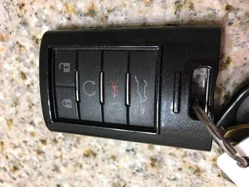 iJDMTOY Hard Plastic Key Fob Case for Cadillac ATS/CTS/DTS/XTS/Escalade in Saudi Arabia