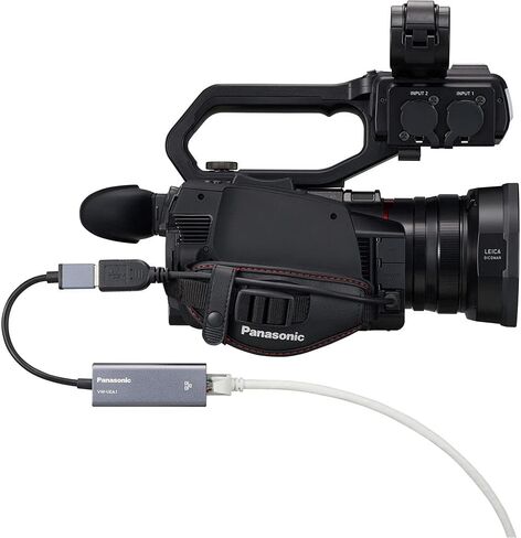 كاميرا فيديو Panasonic AG-CX10 4K + حقيبة مبطنة، بطاقة ذاكرة Sandisk Extreme Pro سعة 128 جيجابايت، ملحقات العدسات، أشرطة سلكية، إضاءة LED، والمزيد (متجددة) in Kuwait