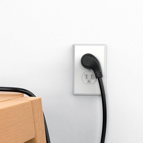 Wishinkle Surge Protector, 4 AC Multiple Plug Outlets with 2 USB Power Strip, 2.5 ft Flat Plug Extension Cord for Home, Office, Travel, School, Black in Kuwait