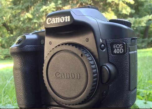 Canon EOS 40D 10.1MP Digital SLR Camera (Body Only) (Renewed) in Saudi Arabia