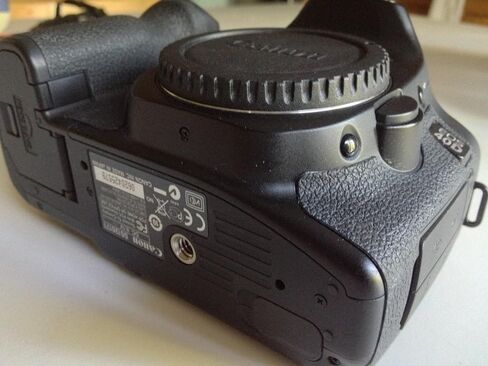 Canon EOS 40D 10.1MP Digital SLR Camera (Body Only) (Renewed) in Saudi Arabia