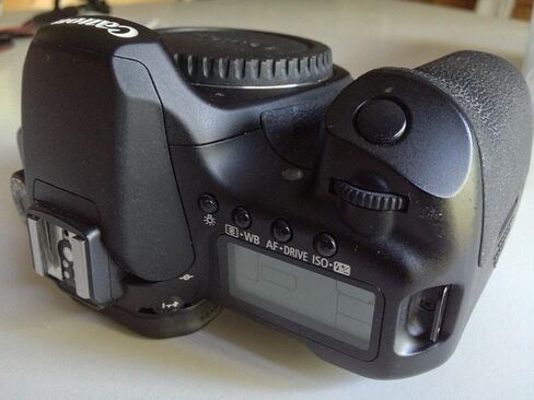 Canon EOS 40D 10.1MP Digital SLR Camera (Body Only) (Renewed) in Saudi Arabia