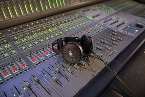 سماعات رأس Audio-Technica ATH-R70x احترافية مفتوحة من الخلف، أسود in Saudi Arabia