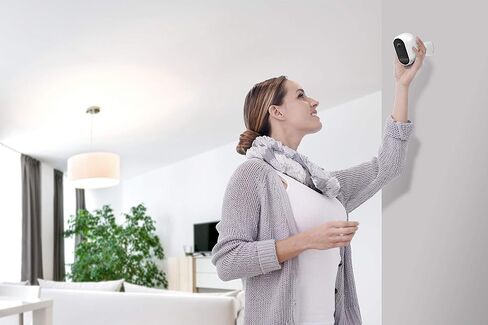 كاميرا مراقبة Swann خالية من الأسلاك بدقة 1080 بكسل عالية الدقة للاستخدام الداخلي والخارجي وقابلة لإعادة الشحن ومقاومة للماء مع رؤية ليلية، ومحادثة ثنائية الاتجاه، والحرارة، واكتشاف الحركة والشخص، وتسجيل سحابي ومحلي مجاني. in Kuwait