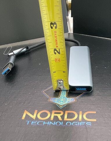 موزع USB من النوع C، مع محول USB-C إلى USB 3.0 in Kuwait