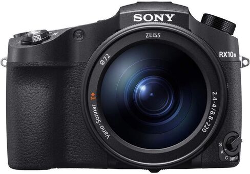 كاميرا سوني سايبر شوت DSC-RX10 IV DSCRX10M4/B مع حقيبة ناعمة، بطارية إضافية، بطاقة ذاكرة 64 جيجابايت، قارئ بطاقات، بالإضافة إلى الملحقات الأساسية (متجددة) in Kuwait
