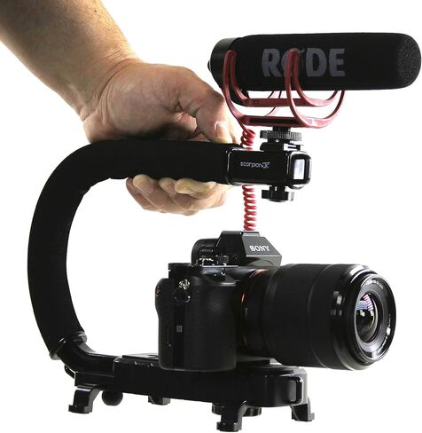 مثبت كاميرا Cam Caddy Scorpion Jr - مقبض هاتف ذكي قابل للطي لجميع كاميرات DSLR وGoPro والهواتف المحمولة مع حذاء بارد مدمج ومقبض تثبيت ملولب 1/4-20 - أسود in Kuwait