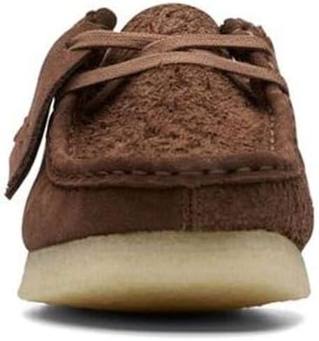 حذاء Clarks Wallabee Chukka للنساء in Kuwait