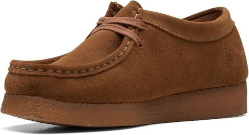 حذاء Clarks Wallabee Chukka للنساء in Kuwait