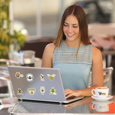 50 قطعة من ملصقات النحل المقاومة للماء من الفينيل لزجاجة المياه وحافظة الهاتف المحمول والجيتار للأطفال والمراهقين ومعلمي المدارس in Kuwait