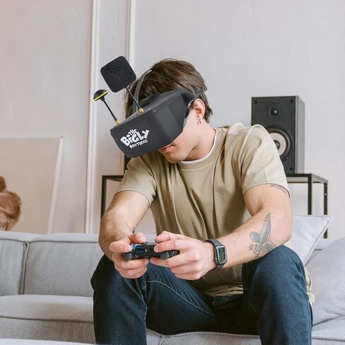 قامت شركة Bigly Brothers بترقية نظارات EV800d Mark III FX Edition FPV، والتنوع الحقيقي، وجهاز الاستقبال المحسن، والإشارة المحسنة، وزمن الوصول المنخفض، والتأخر المنخفض، ونظارات FPV ذات الإشارة المزدوجة in Saudi Arabia