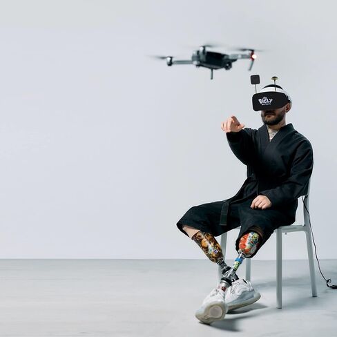 قامت شركة Bigly Brothers بترقية نظارات EV800d Mark III FX Edition FPV، والتنوع الحقيقي، وجهاز الاستقبال المحسن، والإشارة المحسنة، وزمن الوصول المنخفض، والتأخر المنخفض، ونظارات FPV ذات الإشارة المزدوجة in Saudi Arabia