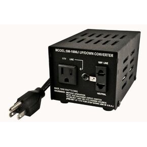 Simran SM200J Japan to USA 200W 100-volt/120-volt Step Up Down Voltage Transformer in Saudi Arabia