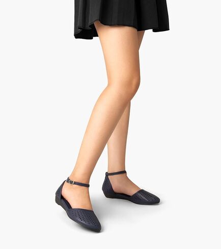 MaxMuxun Sandals for women 2026 Closed Toe Flats Roman Ankle Strap Cage Comfortable Summer Beach Dressy Shoes in Saudi Arabia