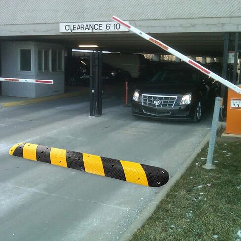 سبيد ماكس مطبات سرعة مطاطية مقاس 40 انش، عبوة واحدة من قطعتين من مضخات السرعة شديدة التحمل مع 3 براغي بسعة تحميل 20000 باوند، منحدرات لحماية الكابلات لممرات المرور والخرسانة الاسفلتية والحصى in Kuwait