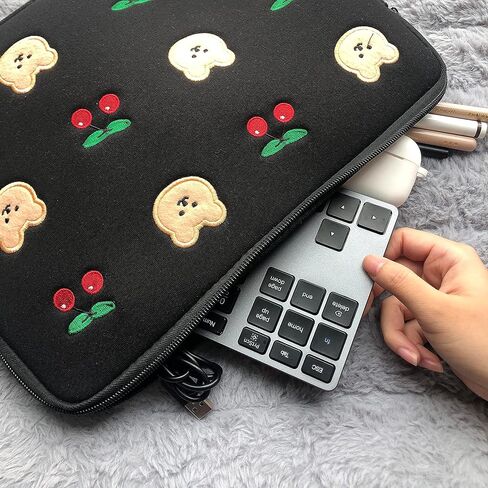 لوحة ارقام بلوتوث من ام سي سايت، لوحة ارقام لاسلكية متعددة الاجهزة، وضع مزدوج من الالومنيوم 3 في 1 (BT1+BT2+USB) لوحة ارقام بلوتوث رفيعة محمولة 10 مفاتيح للابتوب وماك بوك اير/برو واي ماك وسيرفس برو in Kuwait