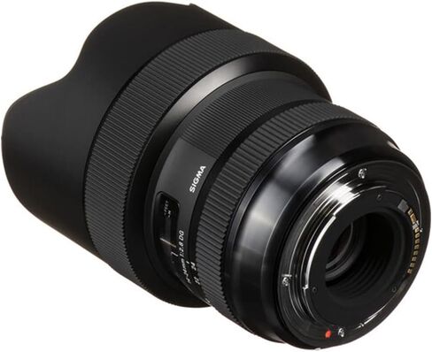عدسة سيجما 14-24 ملم f/2.8 DG HSM Art لكاميرا Canon EF 212954 مع بطاقة ذاكرة 128 جيجا + حامل ثلاثي + مجموعة مرشح والمزيد in Kuwait