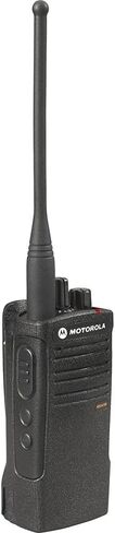 4 x Motorola RDU4100 RDX Business Series Two-Way UHF Radio (Black) (RDU4100) + 4 x Motorola HKLN4604 PTT Earpiece - 4 Pack with Mic Bundle in Saudi Arabia