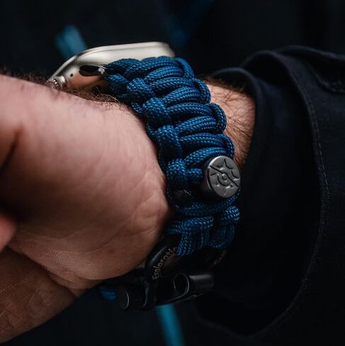 KORDIZ Survivor - سوار ساعة باراكورد Apple متوافق مع Apple Watch Series Ultra & 9/8/7/6/5/4/3/2/1/SE - 49 مم 45 مم 44 مم 42 مم - مع كبل قابل للتعديل من الفولاذ المقاوم للصدأ in Saudi Arabia