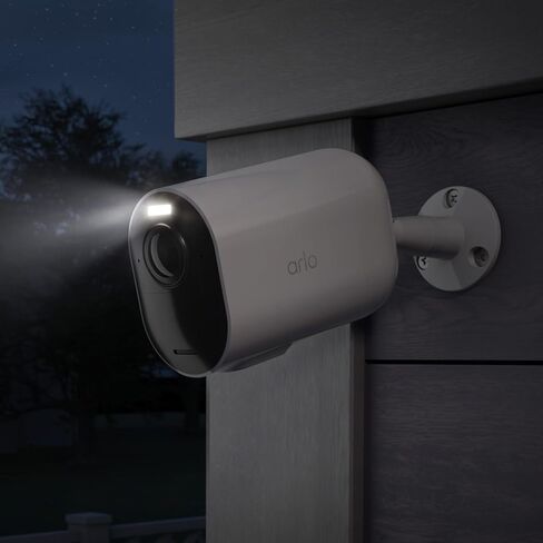 Arlo Ultra 2 XL 3-CAM KIT مع بطارية XL وغطاء و3 حوامل أمان ومحور ذكي - مجدد معتمد - VMS5342-200NAR (متجدد) in Kuwait