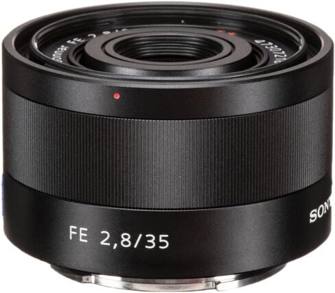 عدسة Sony Sonnar T FE مقاس 35 مم f/2.8 ZA (SEL35F28Z) + طقم مرشح + حافظة غطاء العدسة + طقم تنظيف + المزيد (متجدد) in Saudi Arabia