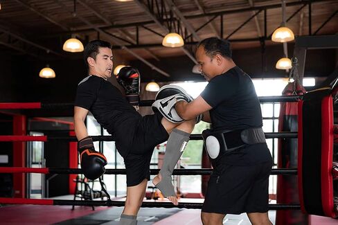 RIMSports Muay Thai Shin Guards Kickboxing Premium MMA Shin Guards و Shin Pads مثالية لحماية الساق المصارعة، السجال، Muay Thai، Kickboxing والكاراتيه in Kuwait