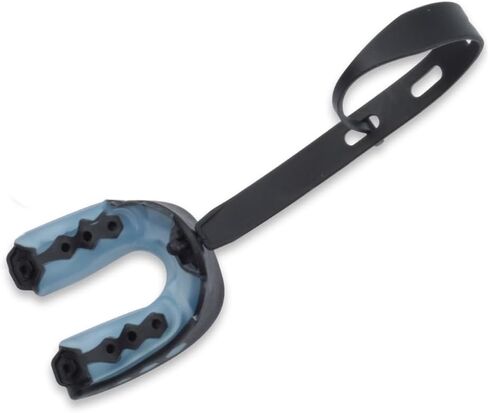 قطعتان لكرة القدم والملاكمة واللاكروس والهوكي in Kuwait