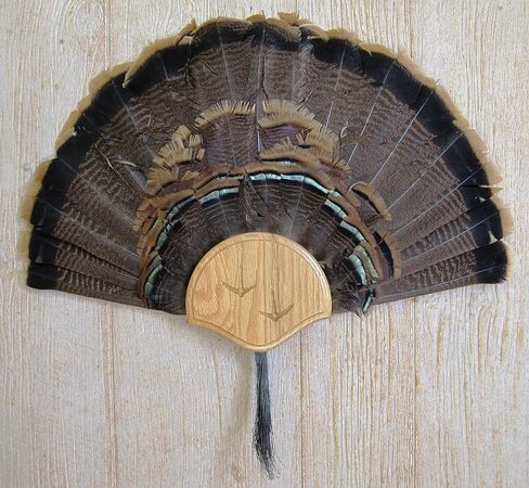 مجموعة تركيب الديك الرومي المنحوت من خشب البلوط المتوسط ​​من The Taxidermists Woodshop -01 in Kuwait