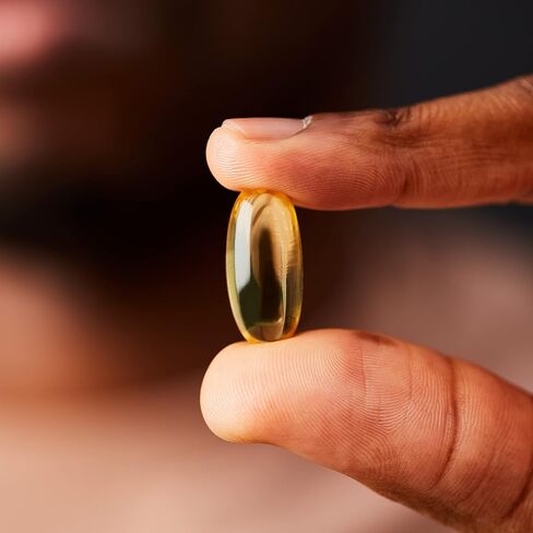 Solgar Triple Strength Omega-3 950 mg، 100 كبسولة هلامية - يدعم صحة القلب والأوعية الدموية والمفاصل والجلد - مكمل صحي للقلب - الأحماض الدهنية الأساسية - غير معدلة وراثيًا، خالي من الغلوتين / منتجات الألبان - 100 حصة in Saudi Arabia