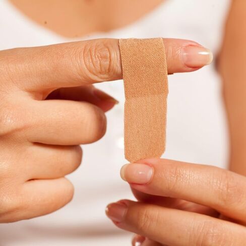 200 Fabric Flexible Adhesive Bandage Strips - 3" x 3/4" Breathable Bandages with Non-Stick Pad - Latex Free for First Aid Kit Wound Care and Protection (2 Packs of 100) in Kuwait