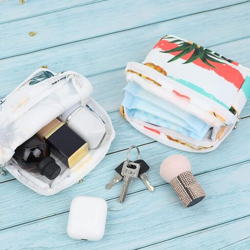 2 قطعة حقيبة الدورة الشهرية، حقيبة تخزين المناديل الصحية، حقيبة كوب الحيض، أكياس تخزين المناديل الصحية المحمولة مع سحاب، حقيبة الدورة الشهرية الانثوية للدورة الاولى للفتيات المراهقات والنساء والسيدات in Kuwait