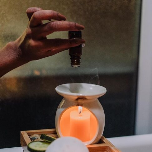 CDBOVID 100 Pack Essential Oil Bottles with 2 Droppers,Small 5ml Thick Dark Amber Glass Tincture Bottles - Leakproof Essential Oil Vial For Storage/Travel/Experiments in Kuwait