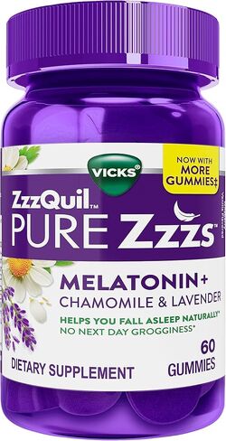 ZzzQuil Pure Zzzs Melatonin Sleep Supplement Gummies، يساعدك على النوم بشكل طبيعي، نكهة الفانيليا البرية، بابونج لافندر وجذور فاليريان، 1 ملغ لكل علكة، 60 قطعة (عبوة من 2) in Kuwait