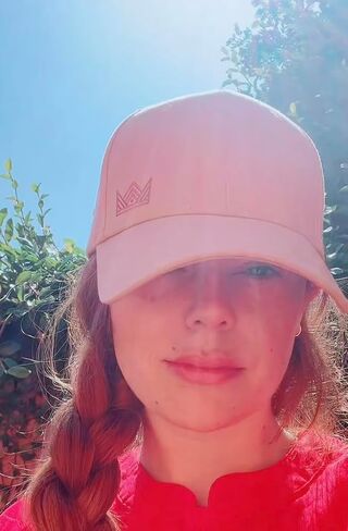 قبعة حماية Gracie and Roo EMF، قبعة بيسبول قابلة للتعديل مع بطانة فضية على جميع اللوحات للعمل والسفر والملابس التقنية. in Kuwait