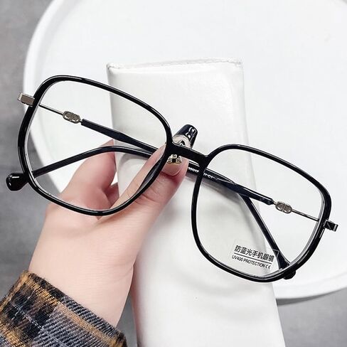 نظارات قراءة عصرية محمولة مضادة للضوء الأزرق للنساء من Glassify، قارئ خفيف للغاية، نظارات كبيرة متعددة البؤر بإطار كبير in Kuwait