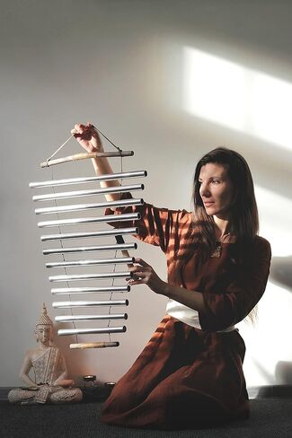 نزار براميل التأمل الدقات "القمر الفضي" راوا | أداة شفاء الصوت | هدية روحية | 9 نغمات تدفق أنبوبي محمولة | إكسيليفون دياتونيك دي مينور، (CS-RW-001) in Kuwait