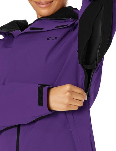 Oakley Women's Camellia Insulated Jacket in Saudi Arabia