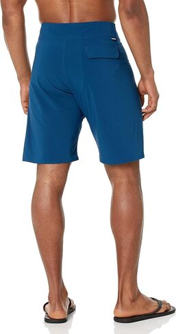 شورت رجالي من Oakley Standard Palms B1b مقاس 20 بوصة in Saudi Arabia