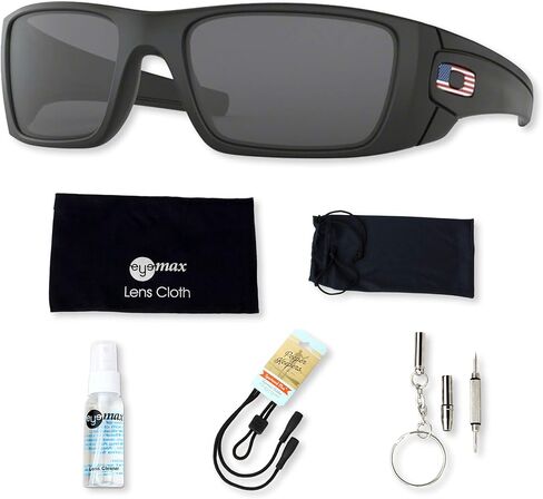 مجموعة النظارات الشمسية Oakley Fuel Cell OO9096 مع الحافظة الأصلية والإكسسوارات (5 قطع) in Kuwait