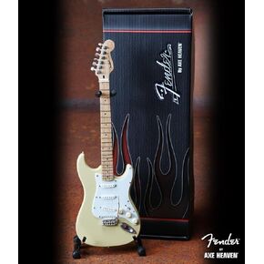 AXE HEAVEN FS-013 Licensed Fender Stratocaster Cream in Kuwait